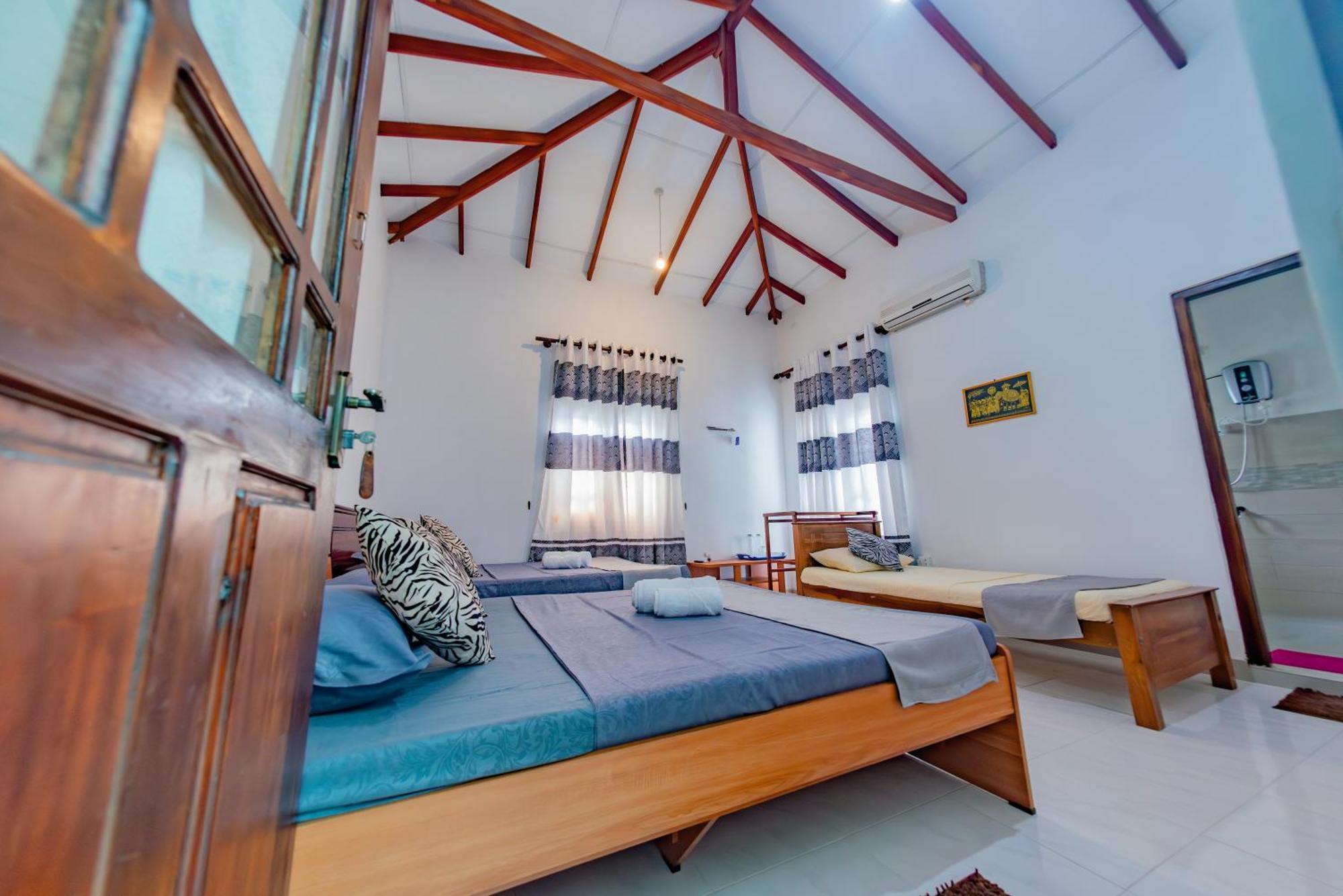 Ciel Grand Villa Kandy Exterior photo