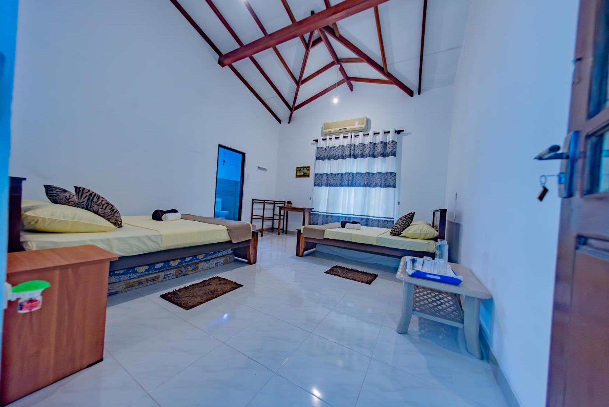 Ciel Grand Villa Kandy Exterior photo